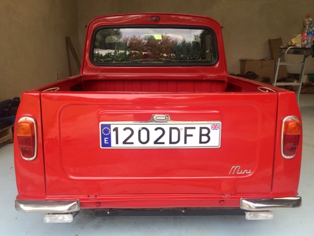 Mini-rear-badge.jpg